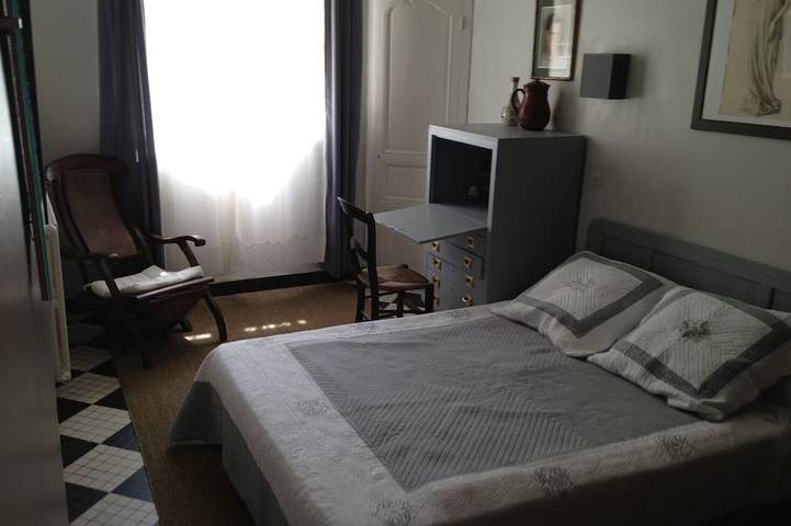 Gîte pour 8 personnes, avec jardin et balcon dans Plage du Miramar - 4