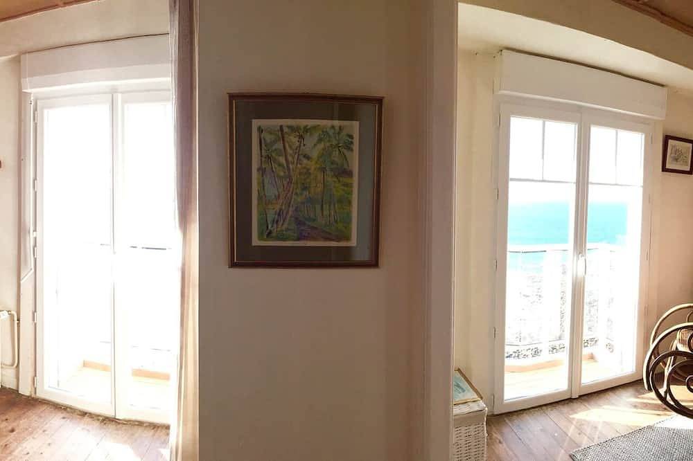 Exceptionnelle villa  avec vue magique, accès direct plage, 5 mn du centre ville in Perros-Guirec, Côte de Granit Rose