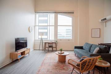 Vacation Rental for 10 Guests in Indianapolis, Indiana, Picture 2