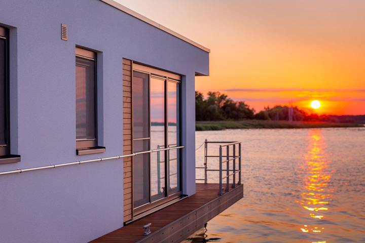Ferienhaus für 4 Personen, mit Seeblick und Ausblick sowie Terrasse