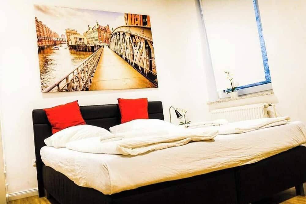 Ganze Wohnung, City Apartment Reeperbahn Hamburg: 2-Bedroom Apartment with a Terrace in Reeperbahn, Hamburg