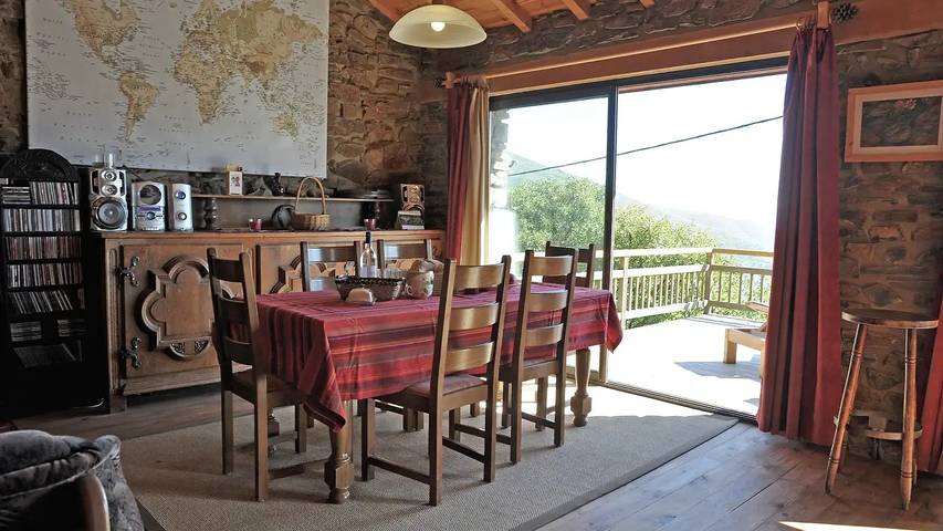 Chalet pour 8 personnes, avec jardin dans les Pyrénées-Orientales - 2