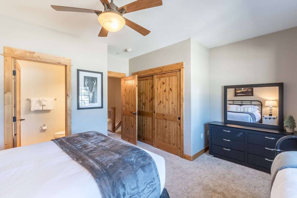 Ganze Wohnung, Waterside Village C | On The River | Prime Location | Downtown Steamboat in Steamboat Springs, Medicine Bow-Routt Nationalwald