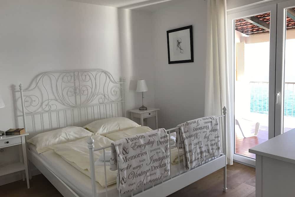 Ganze Wohnung, Beach House Villa Antares, Penthouse apt. A1 in Pisak, Split-Dalmatien