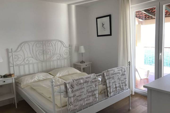 Ferienwohnung für 5 Personen, mit Garten und Balkon in Pisak - 2