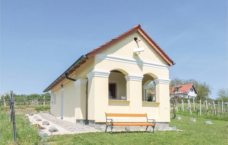 Ferienhaus für 2 Personen mit Terrasse in Eisenberg an der Pinka, Südburgenland