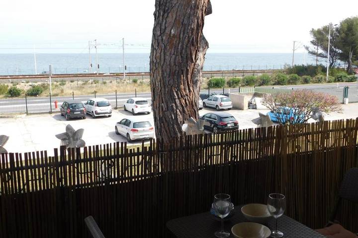 Gîte pour 4 personnes, avec terrasse et piscine dans Marineland (Juan-les-Pins) - 4