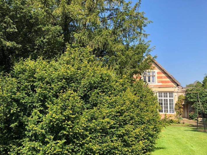 Location de vacances pour 14 personnes, avec Terrasse ainsi que Jardin et Vue à Cahan