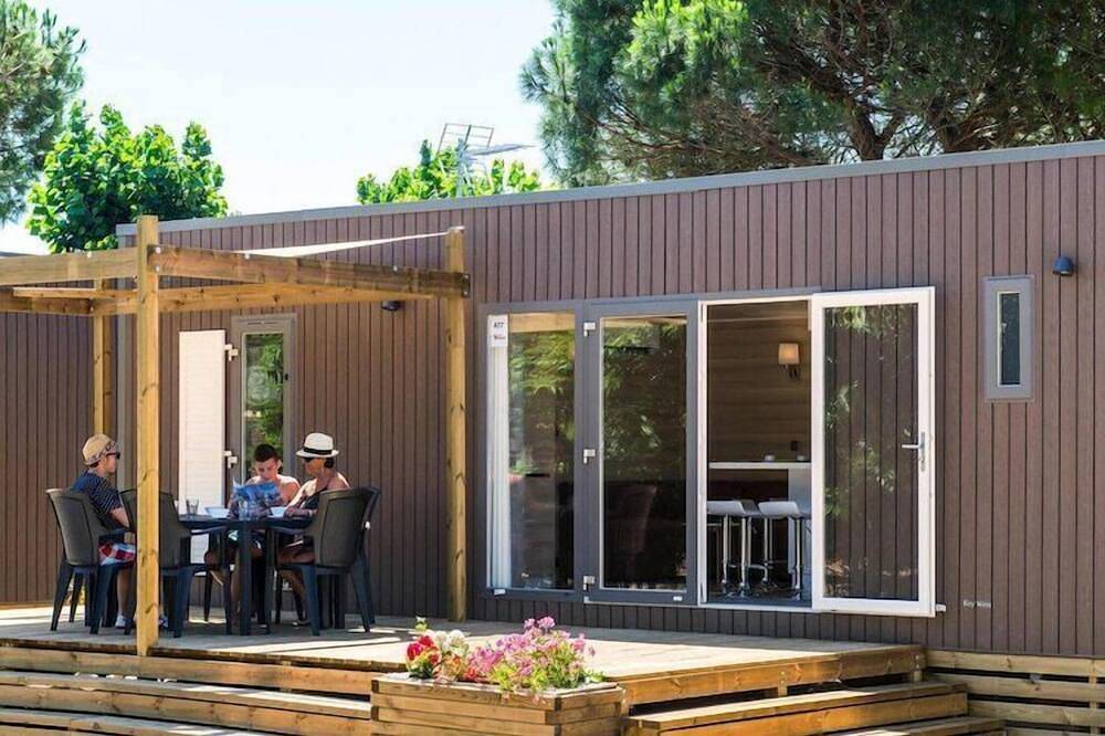 Camping pour 4 Personnes dans Plages des Cabanes de Fleury, Vendres