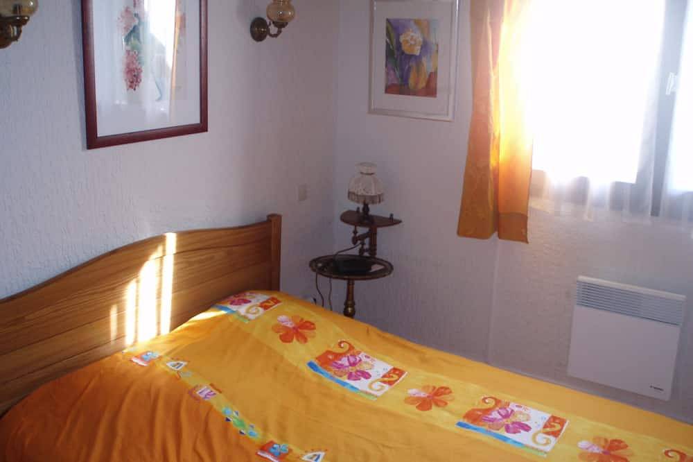 Gran chalet confortable independiente en tierra boscosa in Formiguères, Parque Natural Regional de los Pirineos Catalanes