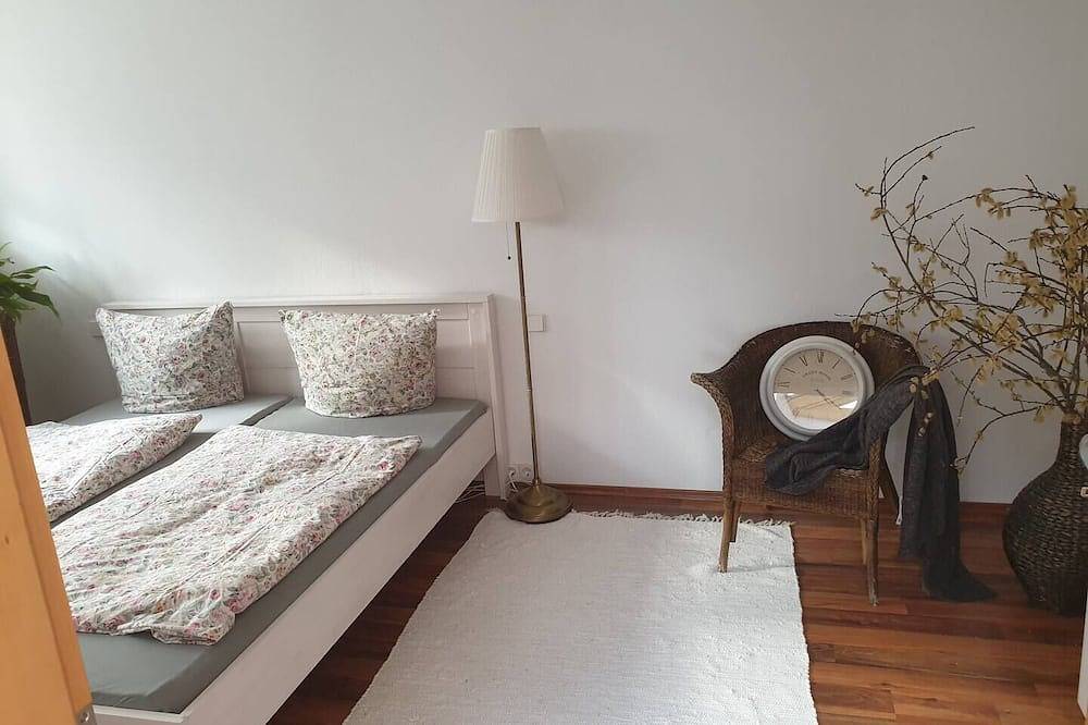 Ganze Wohnung, Sonnige Ferienwohnung am Wald in Unterkirnach, Mittlerer Schwarzwald