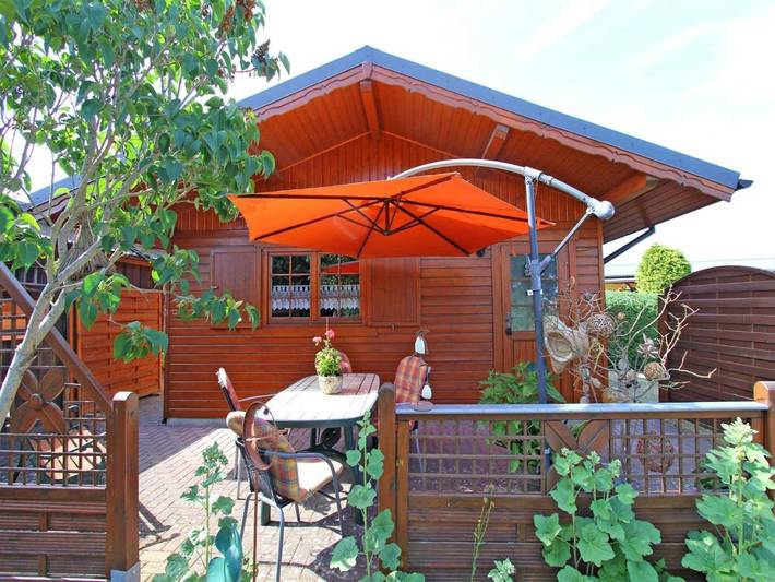 Ferienhaus für 4 Personen, mit Terrasse und Garten