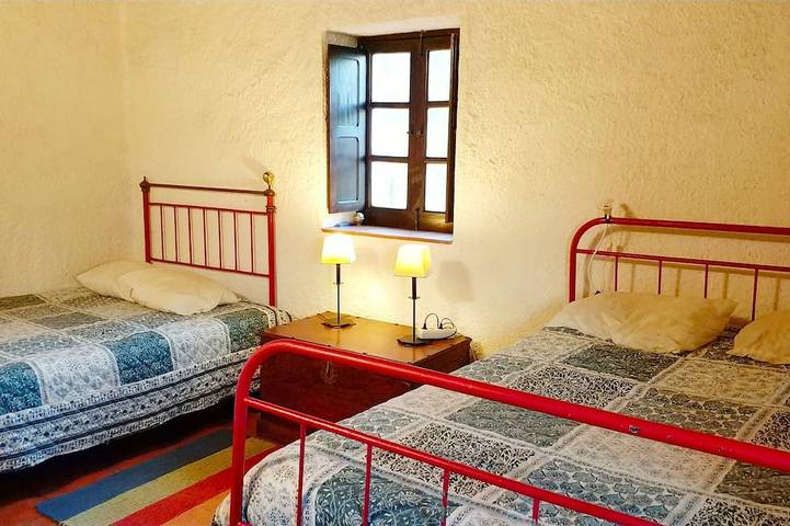 Ferienhaus für 4 Personen, mit Garten und Terrasse in Porto Covo - 2