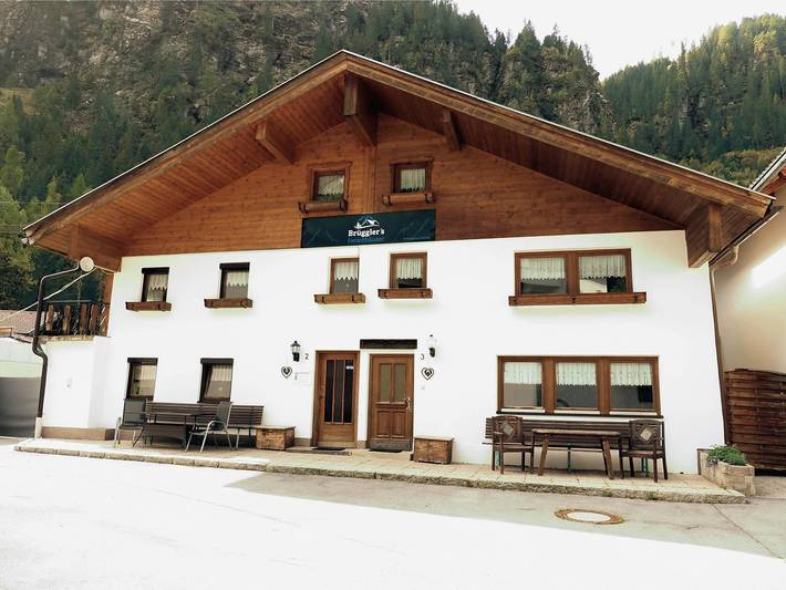 Ferienwohnung für 12 Personen, mit Garten im Pitztal