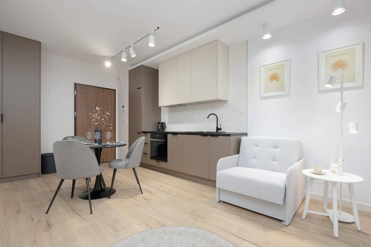 Ganzes Studio, Modern Studio in Mokotow | Wifi and Smarttv in Mokotów, Warschau