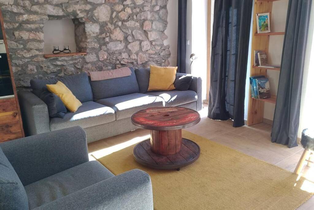 Appartement entier, Two-Bedroom Apartment in Val-des-Prés, Région de Briançon