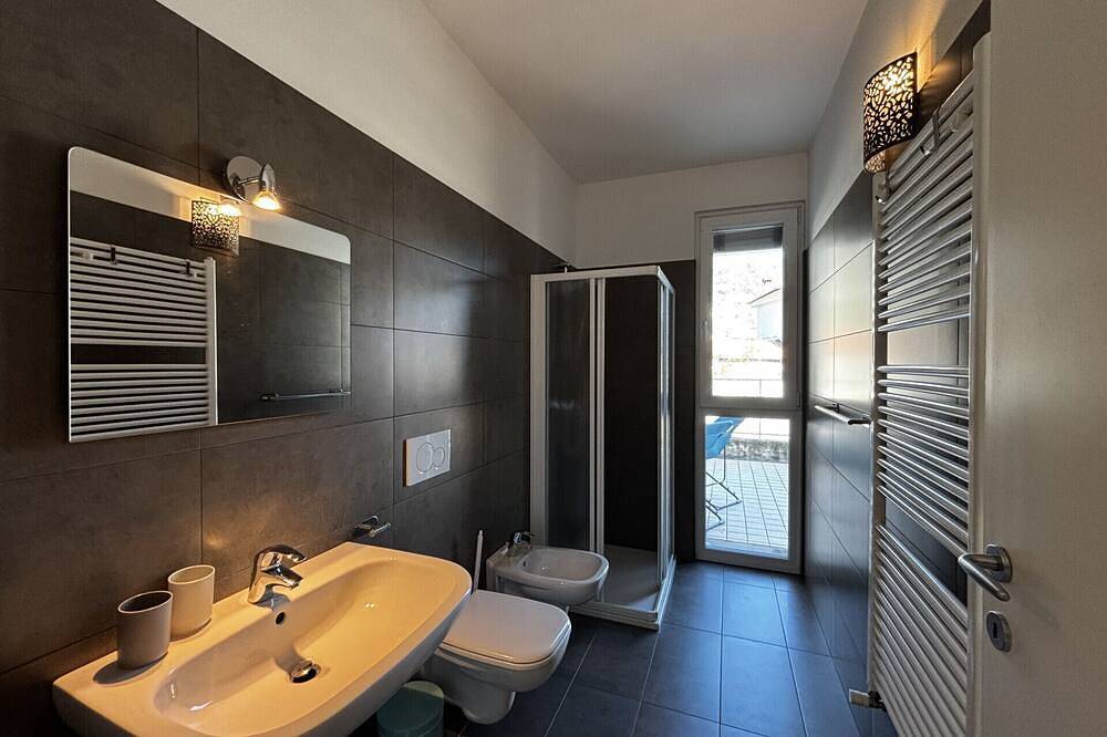 Ganze Wohnung, The Wave Musso - Larihome A87 in Musso, Gemeinde Musso
