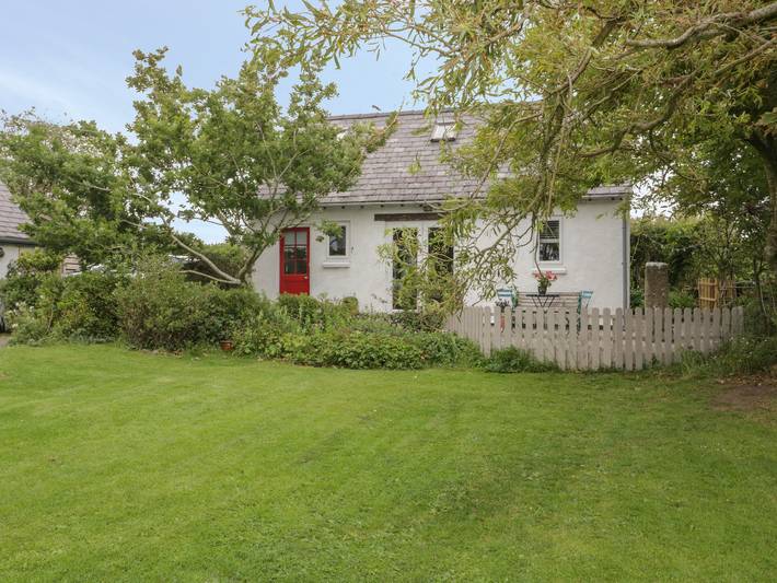 Cottage for 3 people, with Garden in North-Wales