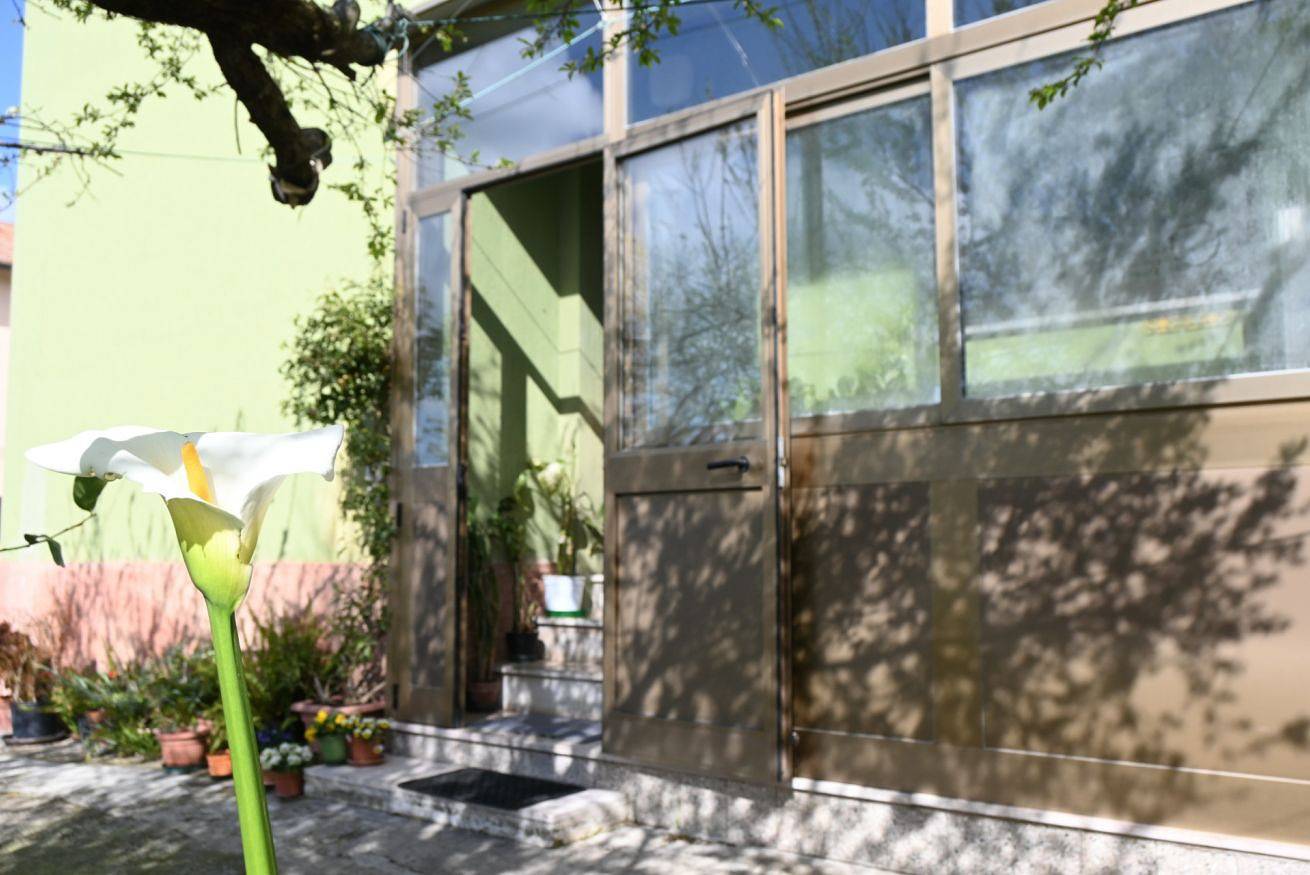 Apartamento entero, Se162 - Marotta, comfortable three-room apartment with garden and parking space in Valle del Metauro