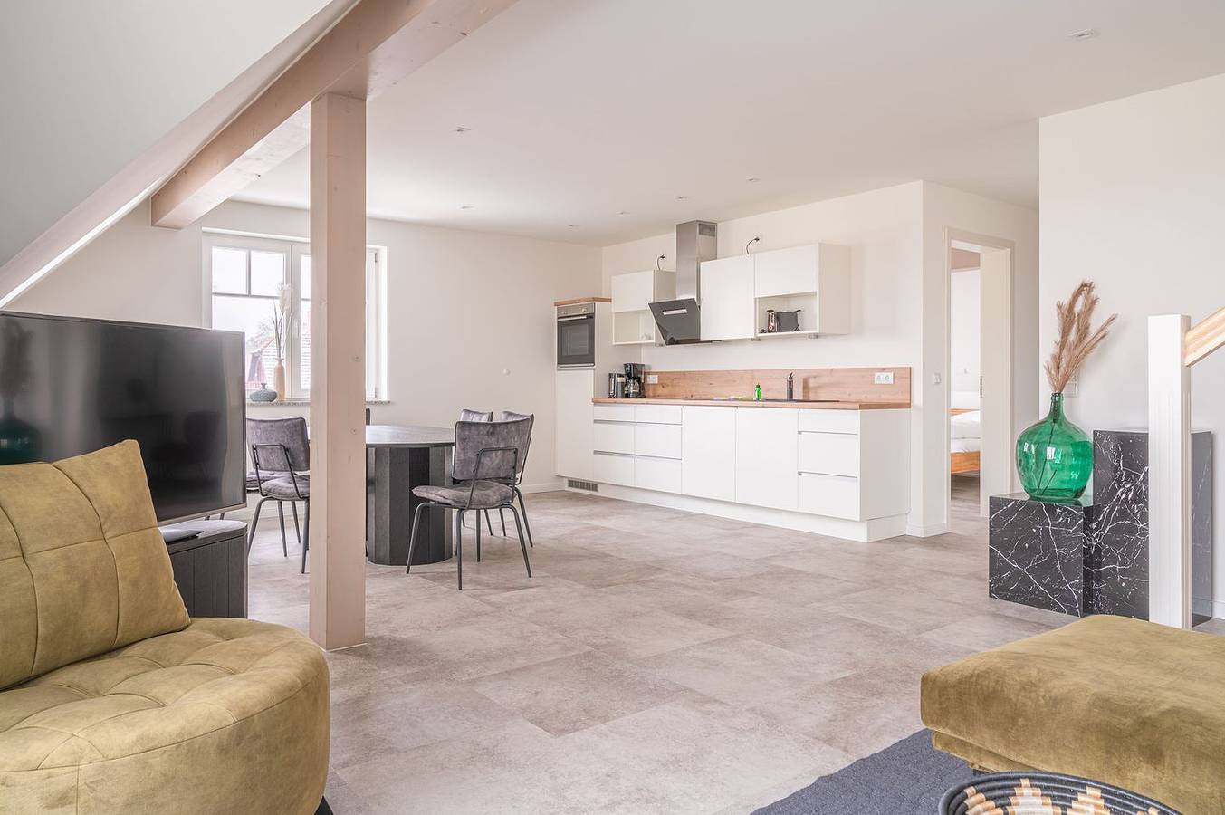 Ganze Wohnung, Urlaub am Badestrand vom Bodden in Born a. Darß, Born am Darß