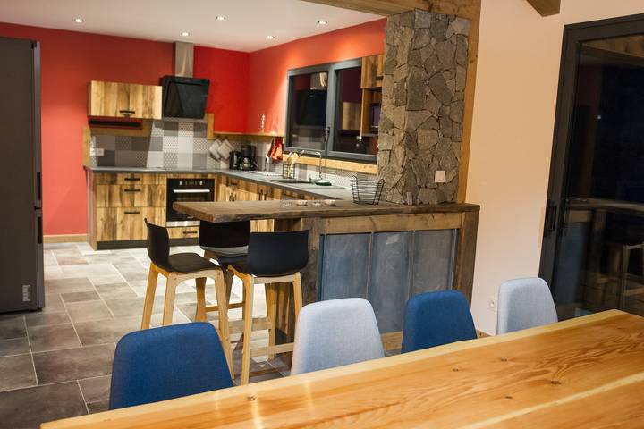 Ferienhaus für 9 Personen, mit Balkon und Garten sowie Sauna in La Bresse