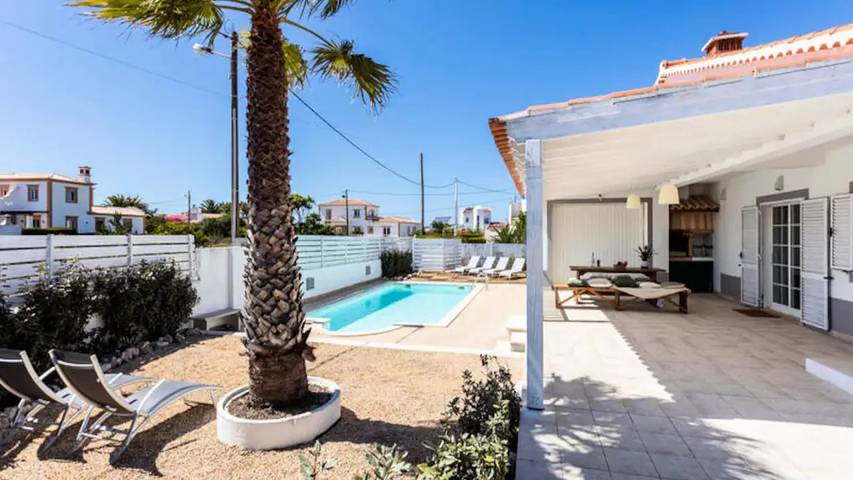 Casa de férias para 8 pessoas, com jardim e piscina em Vale de Telha