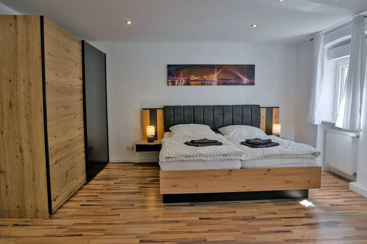 Ferienwohnung für 4 Personen, mit Garten in Hambach (Neustadt)