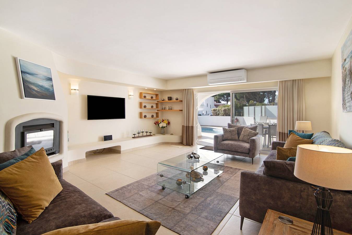 Holiday Home 'Nicola' with Private Pool, Wi-Fi and Air Conditioning in Vale do Lobo, Almancil