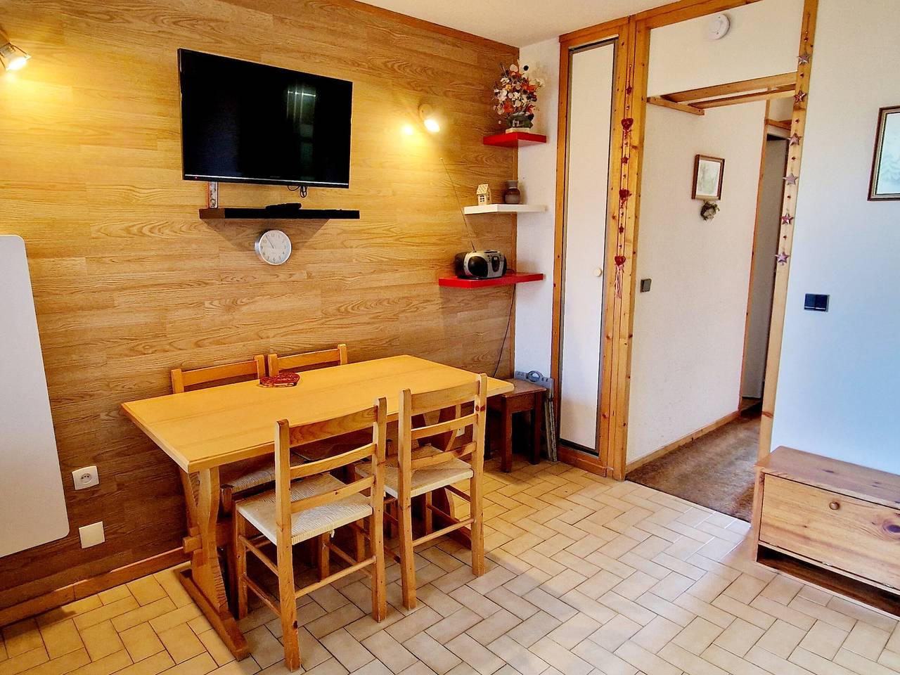 Apartamento entero, Encantador apartamento con terraza, cerca de pistas, aparcamiento gratuito in La Plagne, Aime-la-Plagne