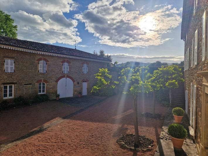 Chambre d’hôte pour 2 personnes, avec piscine et jardin dans Beaujolais - 3