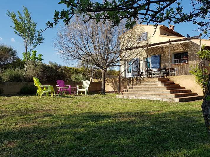 Gîte pour 11 personnes, avec jardin et terrasse, animaux acceptés