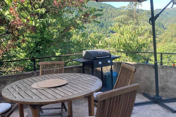 Location de vacances pour 4 personnes, animaux acceptés à Saint-Sauveur-de-Montagut