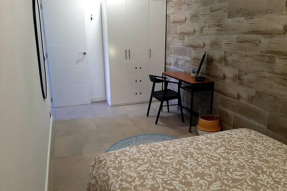 Apartamento rural con jardín, piscina y wifi, con vistas al mar para 4 personas in Canet de Mar, Costa del Maresme
