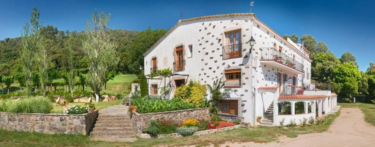 Casa rural para 3 personas, con jardín además de piscina y vistas - 1