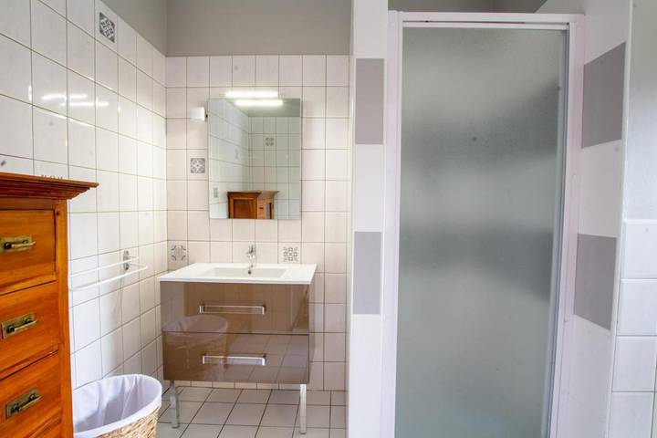 Location de vacances pour 7 personnes, avec vue ainsi que piscine et jardin, animaux acceptés à Campsegret - 3