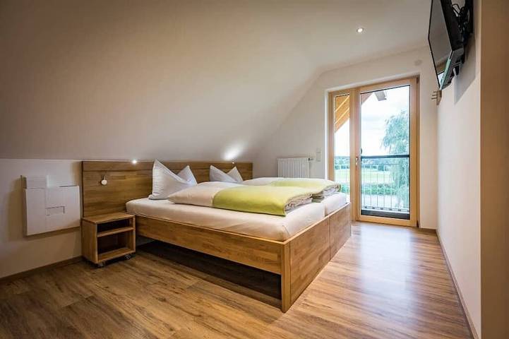 Ferienwohnung für 4 Personen, mit Balkon und Garten sowie Whirlpool in Nittenau - 3