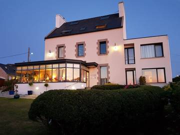 Chambre d’hôte pour 3 personnes, avec jardin à Ploudalmézeau
