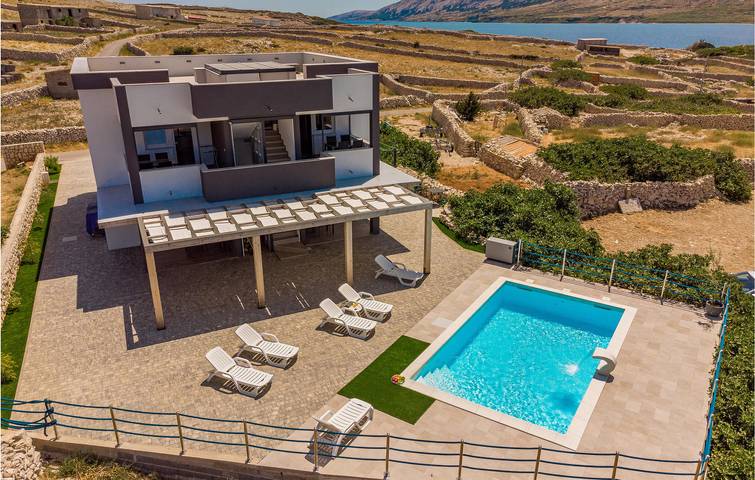 Gîte pour 5 personnes, avec terrasse et jardin dans Pag - 3