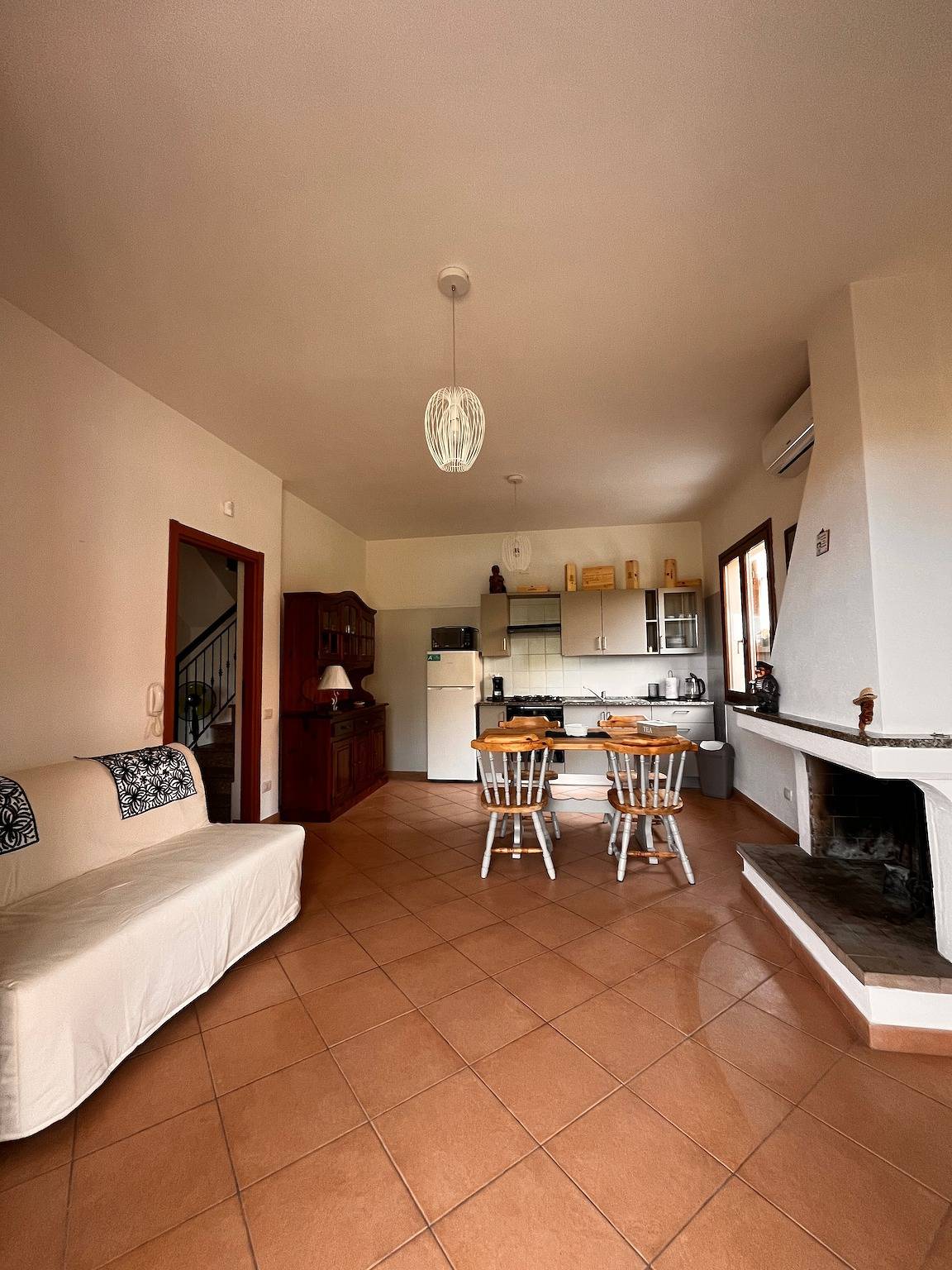 Casa Vacacional 'Rafael Villasimius House' con Jardín Privado, Wi-Fi y Aire Acondicionado in Crabonaxa/Villasimius, Villasimius