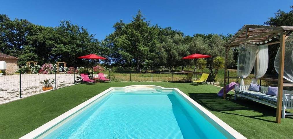Chambre d’hôte pour 2 personnes, avec Jacuzzi et Terrasse ainsi que Jardin et Piscine à Six-Fours-les-Plages - 2
