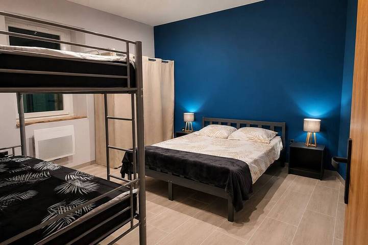 Location de vacances pour 6 personnes, avec jardin à Les Salelles - 3