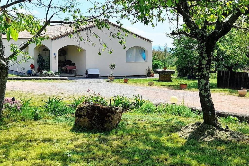 Appartement entier, Le Chausse à Brès chambre d'hôtes 1 in Payzac (Ardèche), Parc naturel régional des Monts d'Ardèche