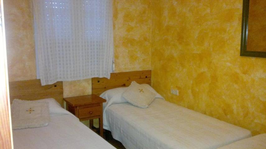 Casa rural para 8 personas, con Balcón y Terraza además de Vistas al lago y Vistas en Zahara de la Sierra - 3
