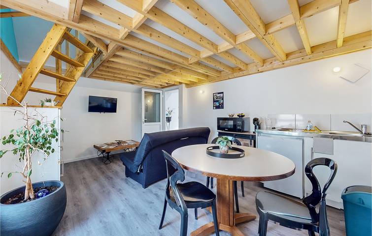 Gîte pour 4 personnes, avec jardin à Neuilly-le-Vendin - 4