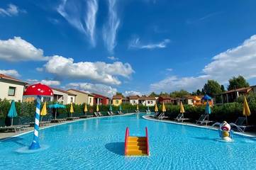 Ferienpark für 6 Personen in Castelnuovo del Garda, Gardasee-Berge, Bild 3