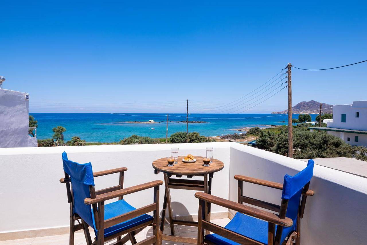 Entire apartment, Standard Double Room in Pollonia, Milos