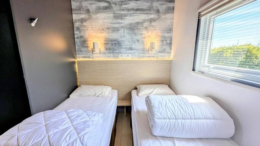 Gîte pour 4 personnes, avec jardin ainsi que piscine et sauna à Montmartin-sur-Mer - 4