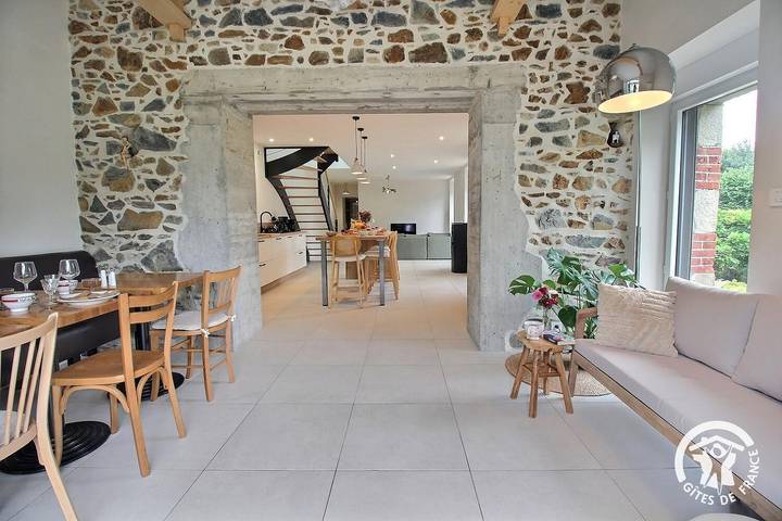 Gîte pour 6 personnes, avec jardin à Plélo - 2