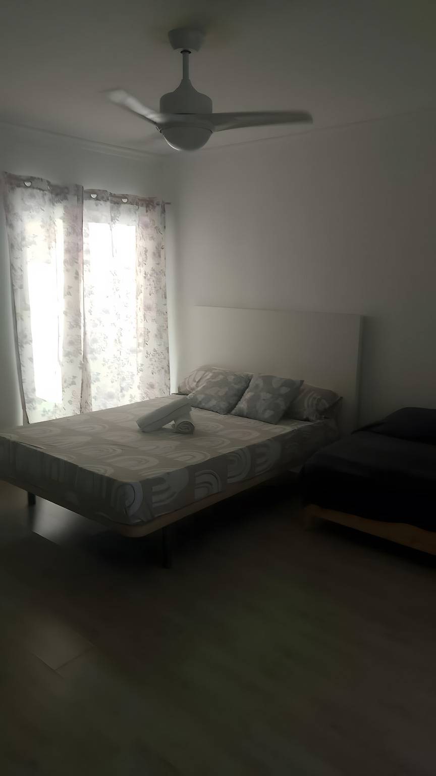 Estudio entero, Estudio 'Las Florecillas' con Terraza Privada, Wi-Fi y Aire Acondicionado in Málaga Centro, Málaga