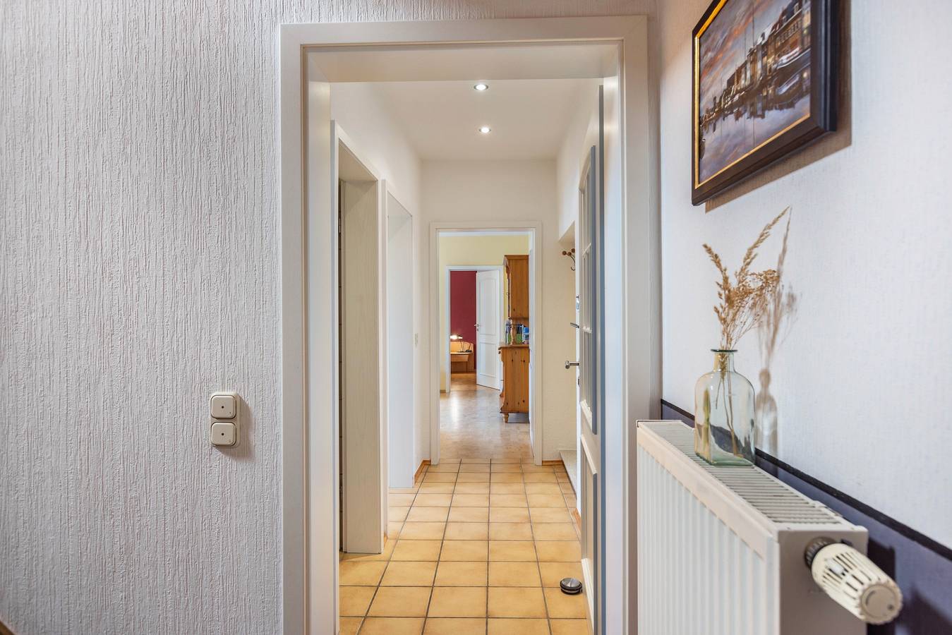 Ganze Wohnung, Ferienwohnung mit Gemeinschaftsgarten und Wlan in Lohfelden, Hessisches Bergland